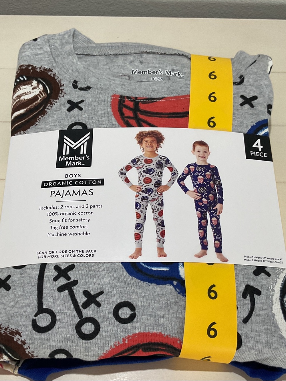 Member's Mark Boys' Grey Sports-Print Organic Cotton Pajama Set - 4 Piece